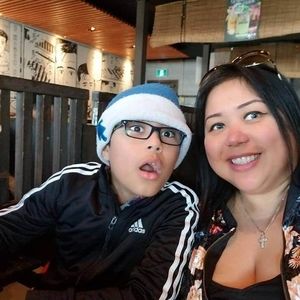 Meet your Posher, Joy